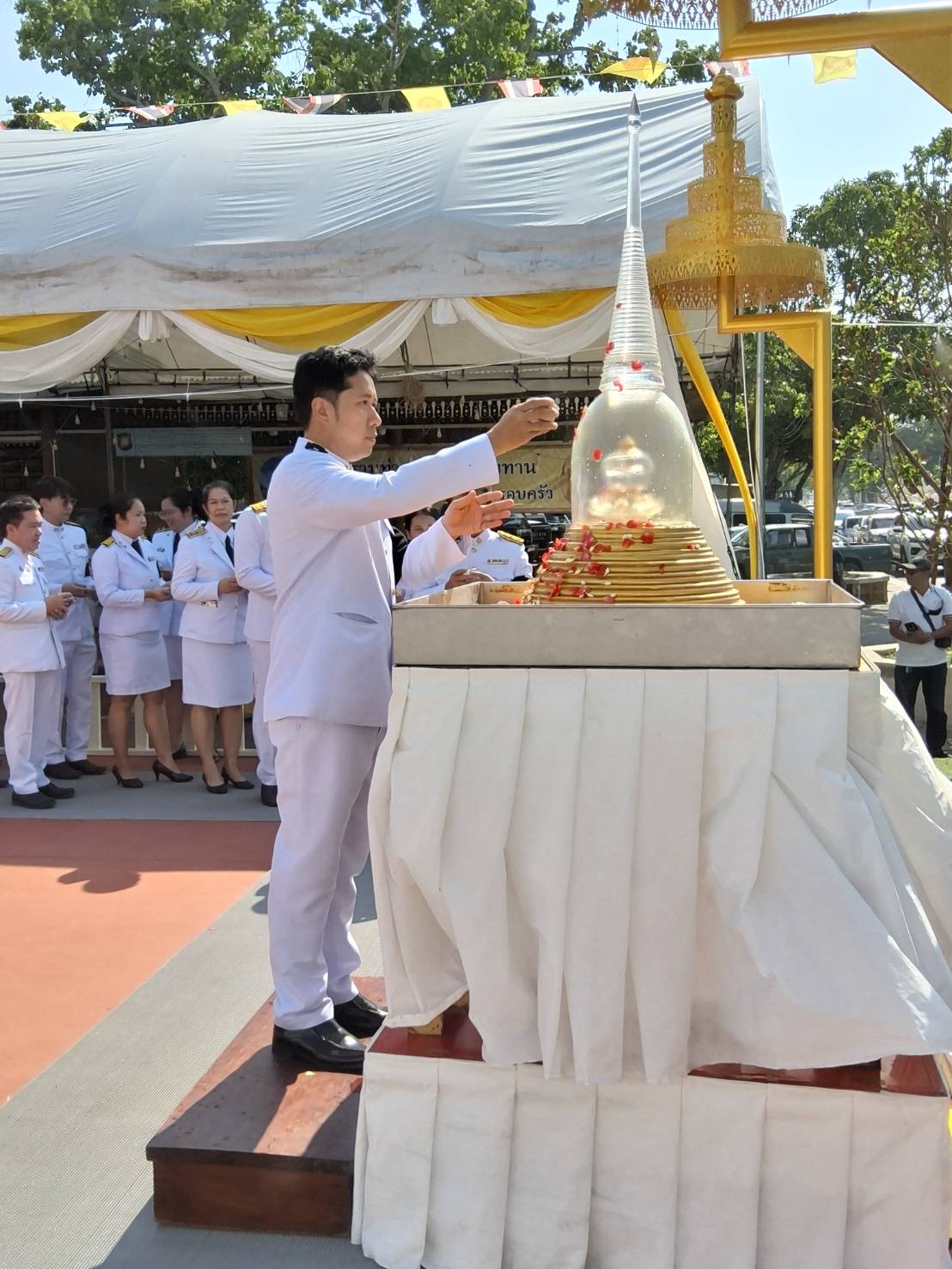 title - ส.ป.ก.นครปฐม เข้าร่วมพิธีอัญเชิญพระบรมสารีริกธาตุ เนื่องในประเพณีสงกรานต์ 2569